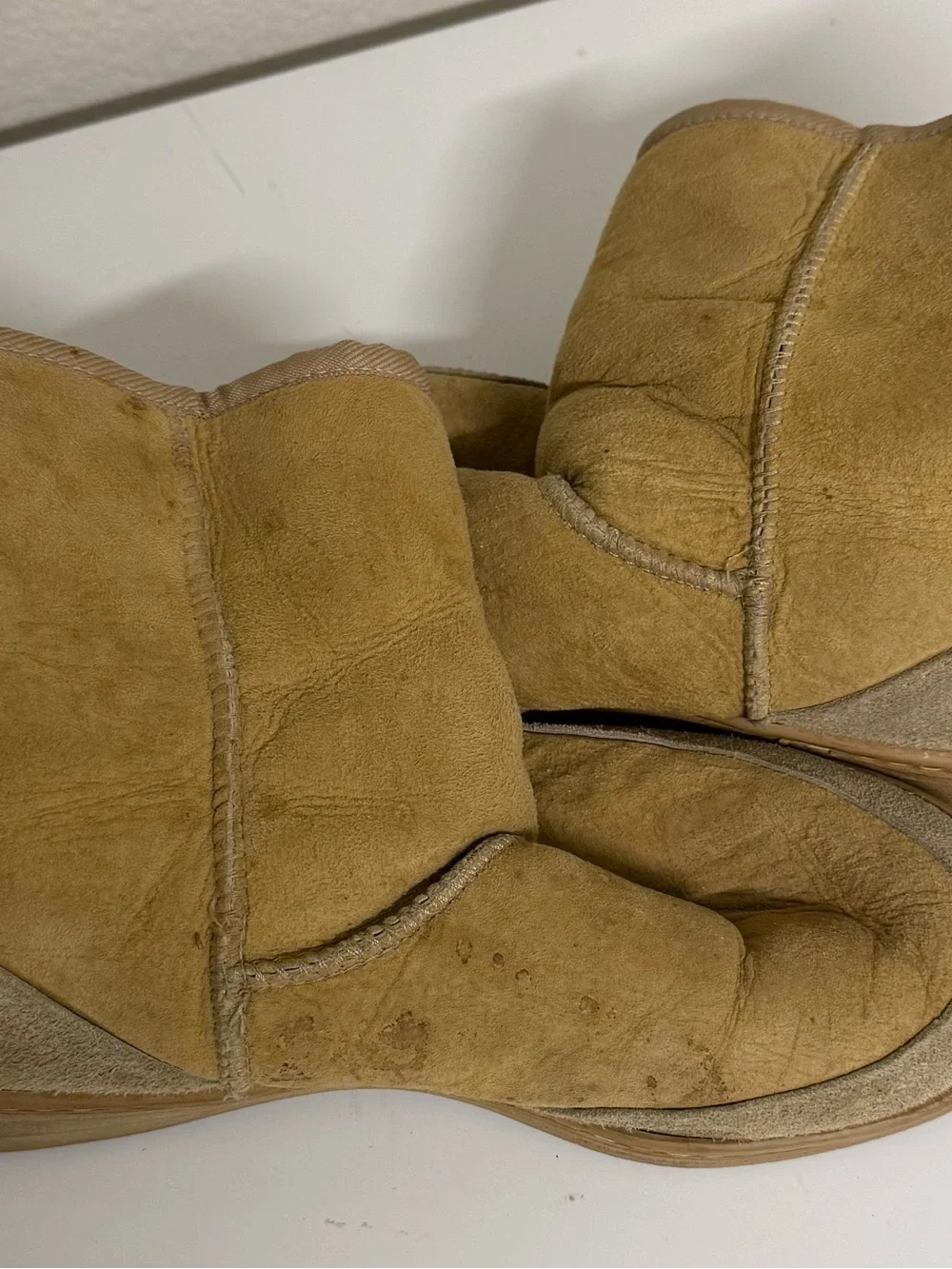 UGG Suede Ankle Booties - Chestnut M10